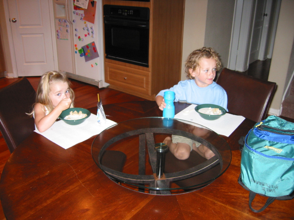 2005/08 August/Vales First Day of School/1024x768_IMG_2170.JPG